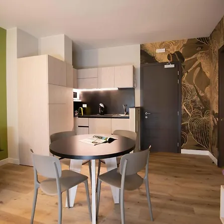 Apart Otel Il Melograno 3*